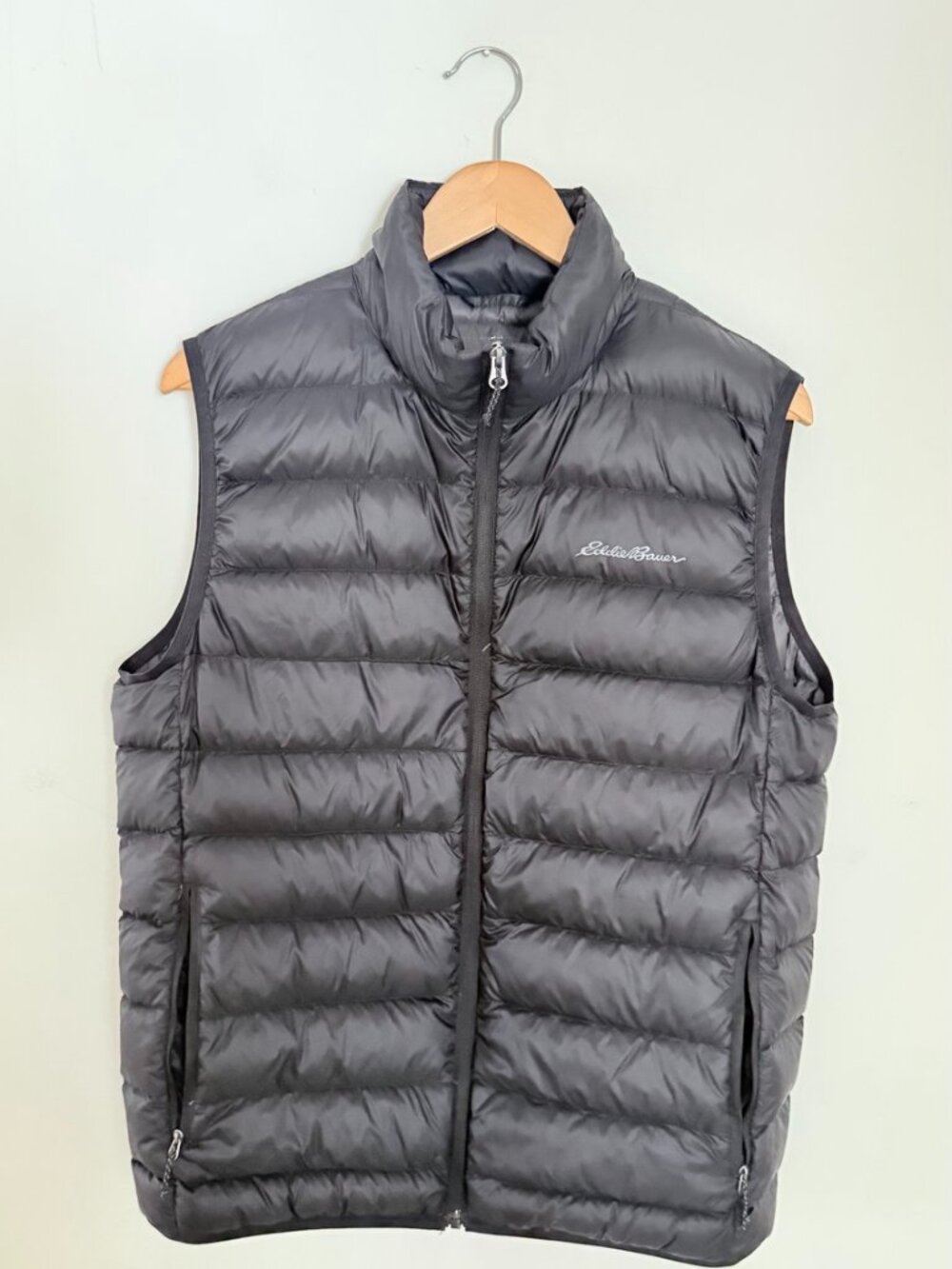 Eddie Bauer Men’s Down Puffer Vest – Grey/Charcoal